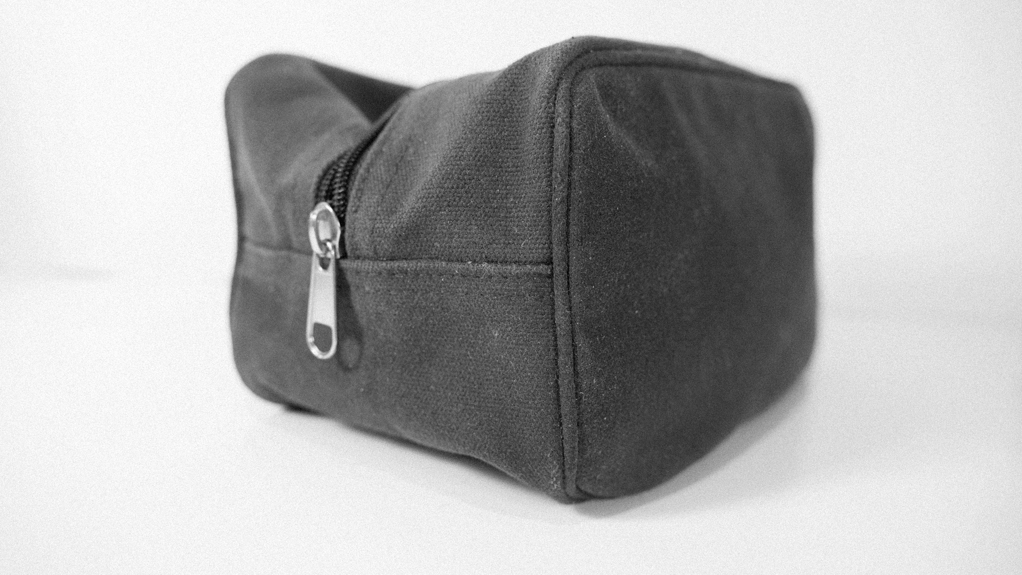 Toiletries-Bag-Black-and-Whiate.png