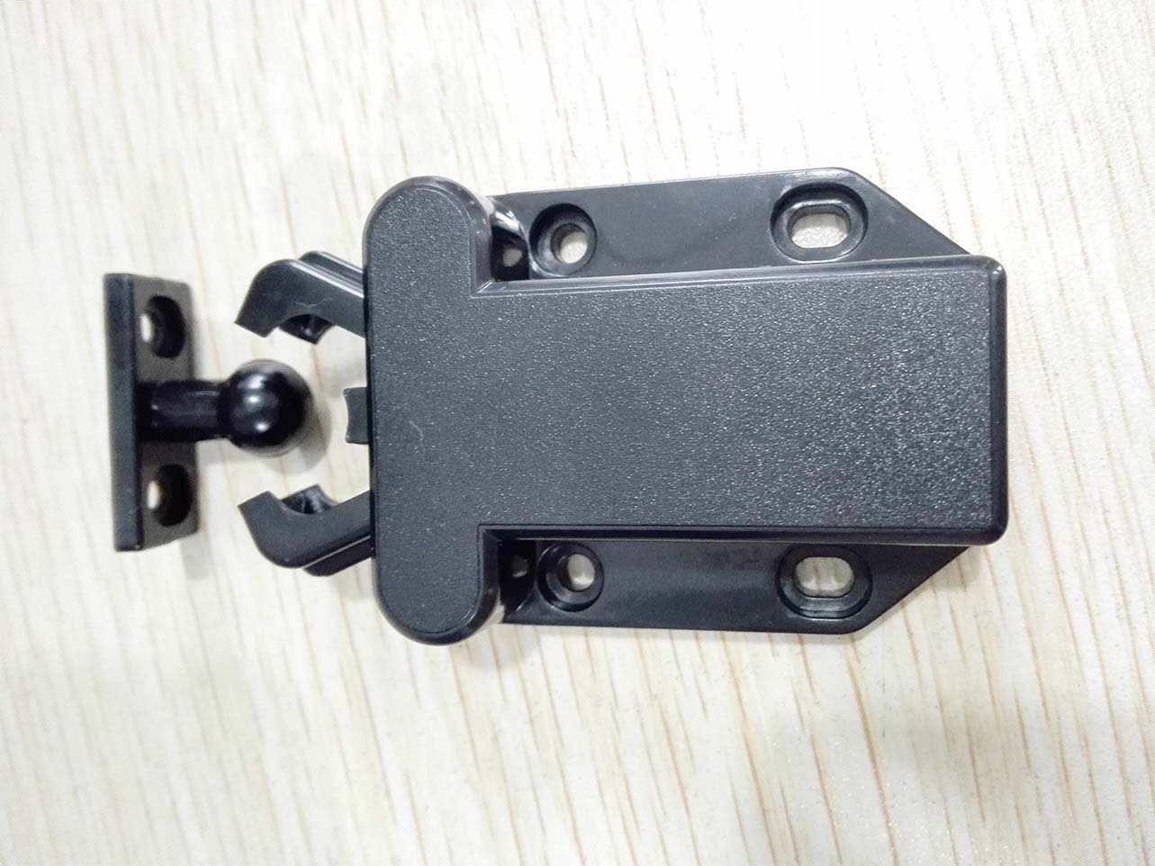Touch latches.jpg