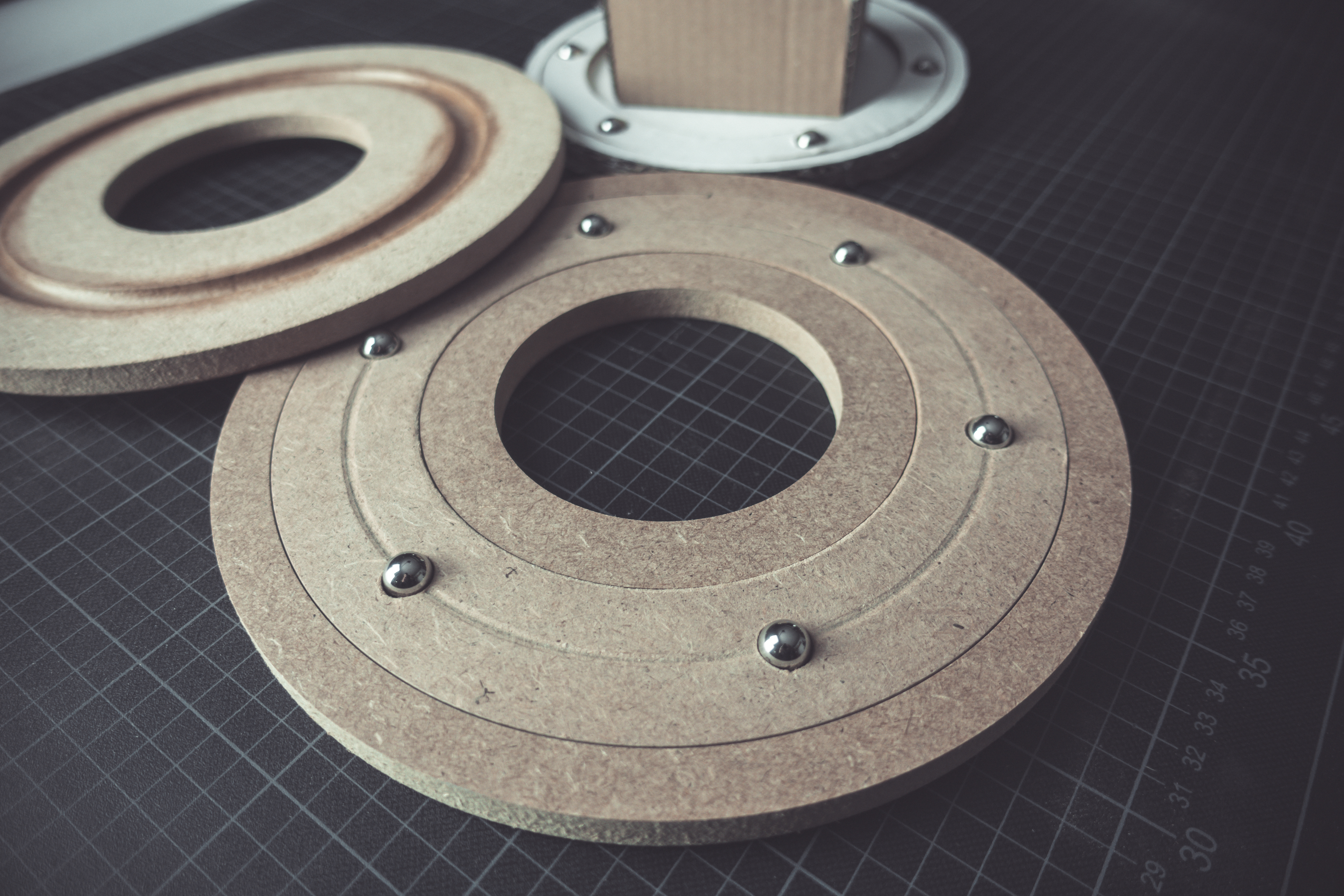 TradingCardMachine_CardSorter_Prototype_SmallWoodBearing.jpg
