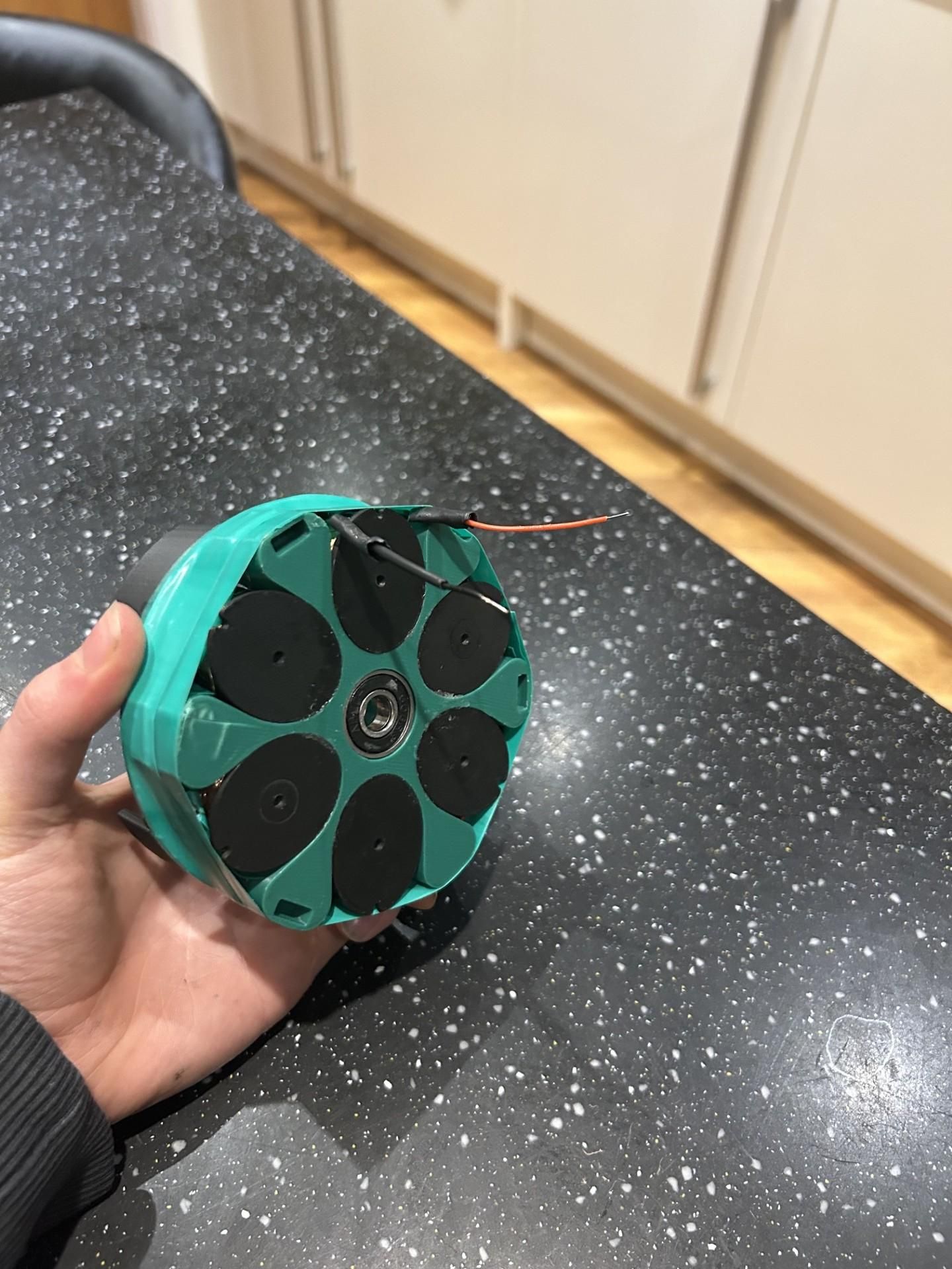 Turbine_Instructable_Alternator11.jpg
