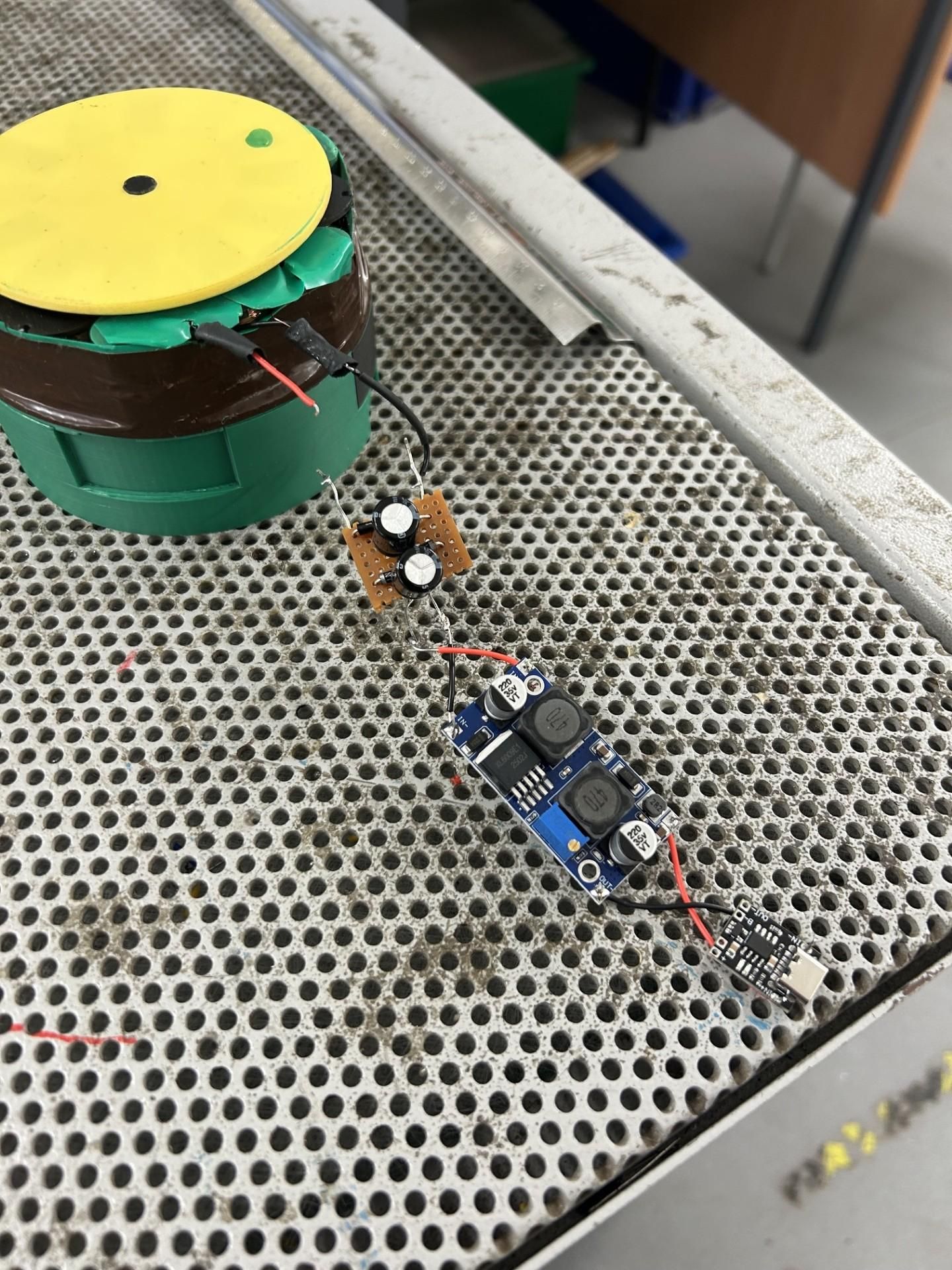 Turbine_Instructable_Alternator12.jpg