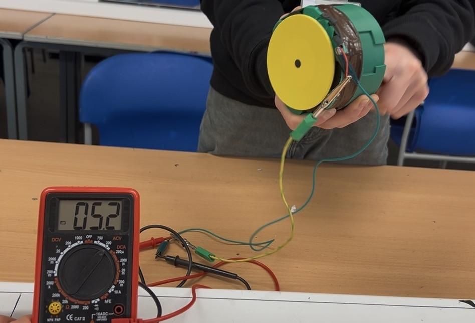 Turbine_Instructable_Alternator15.jpg