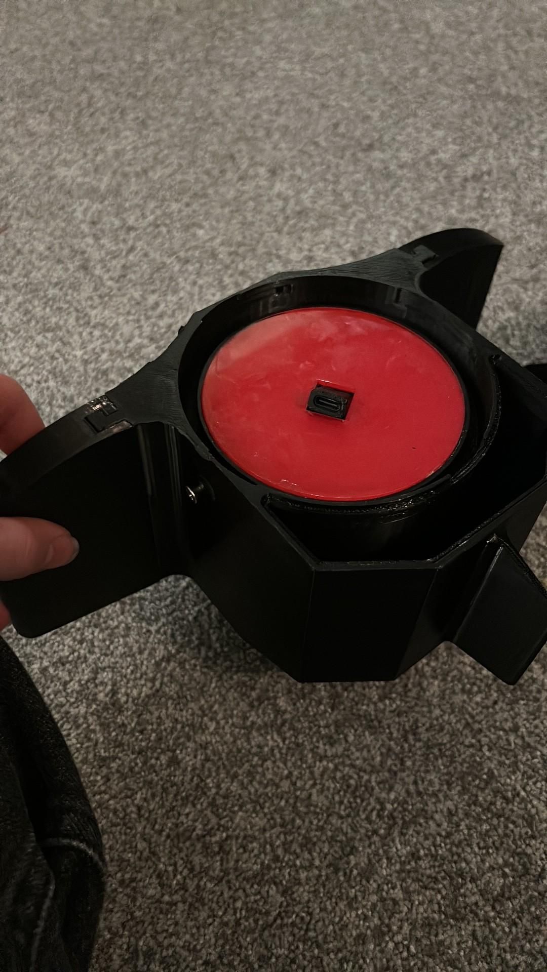 Turbine_Instructable_Glue5.jpg