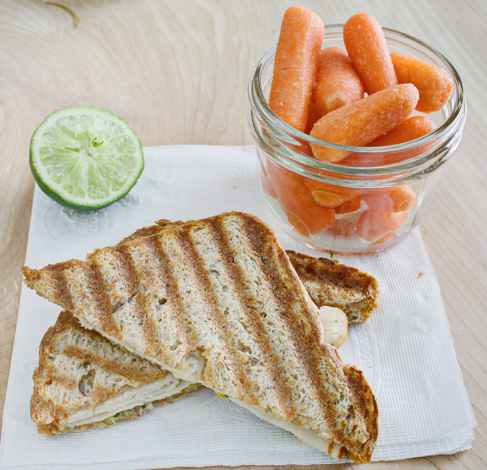 TurkeySandwich8Small.jpg