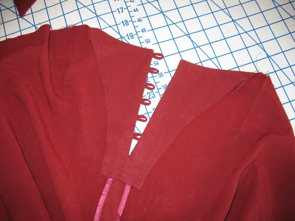 V2494.step 9.button loops with facing.JPG