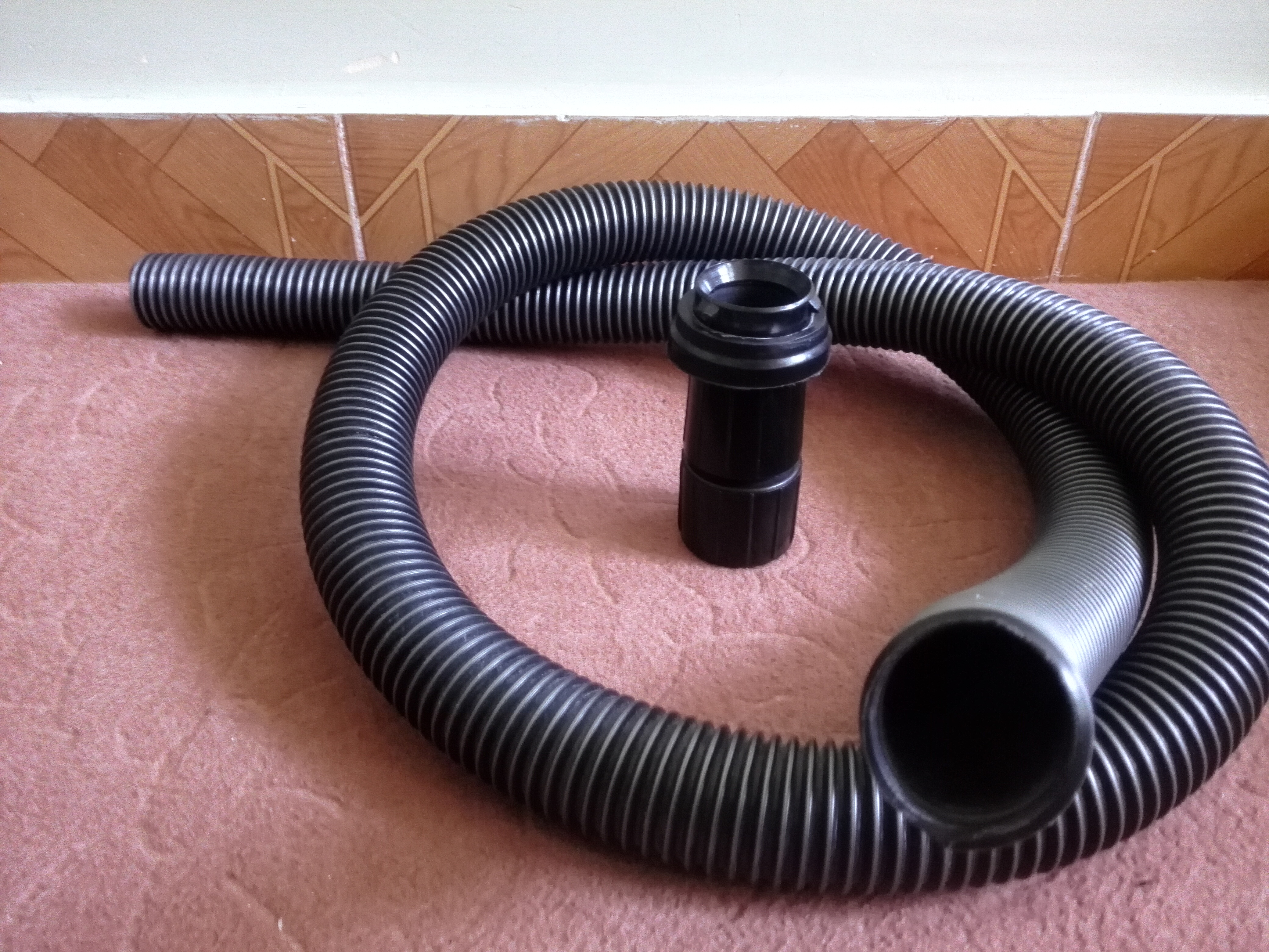 Vacum Cleaner's Pipe and Hause Integration.jpg