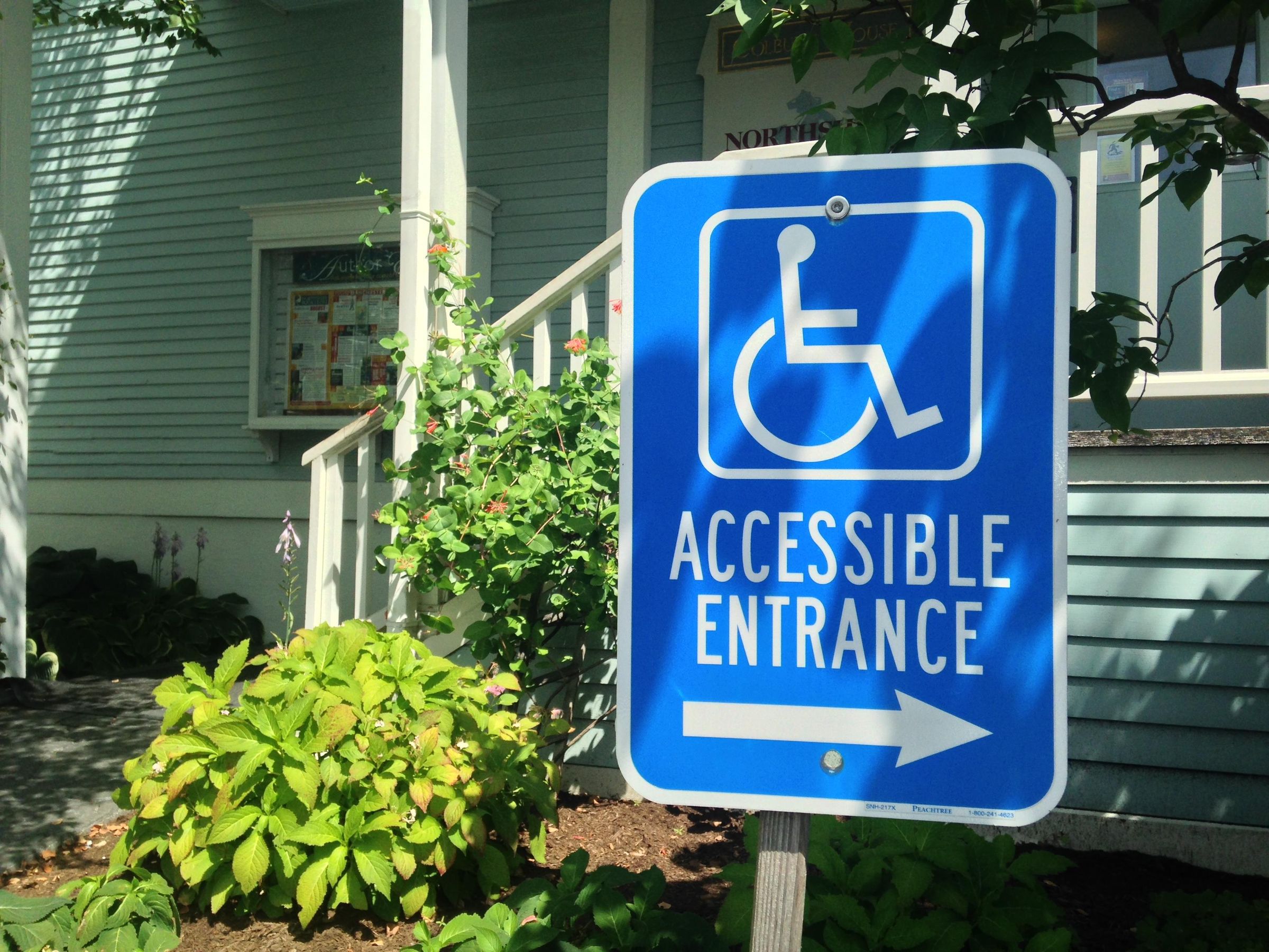 Wheelchair_ramp_sign_.jpg