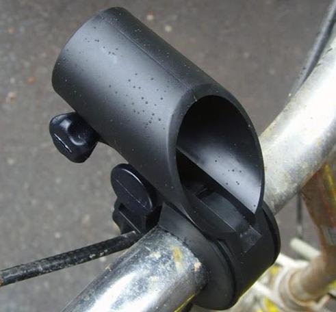 Wholesales-10pcs-lot-freeshipping-plastic-Clip-Bike-Head-Flashlight-Mount-Holder.jpg