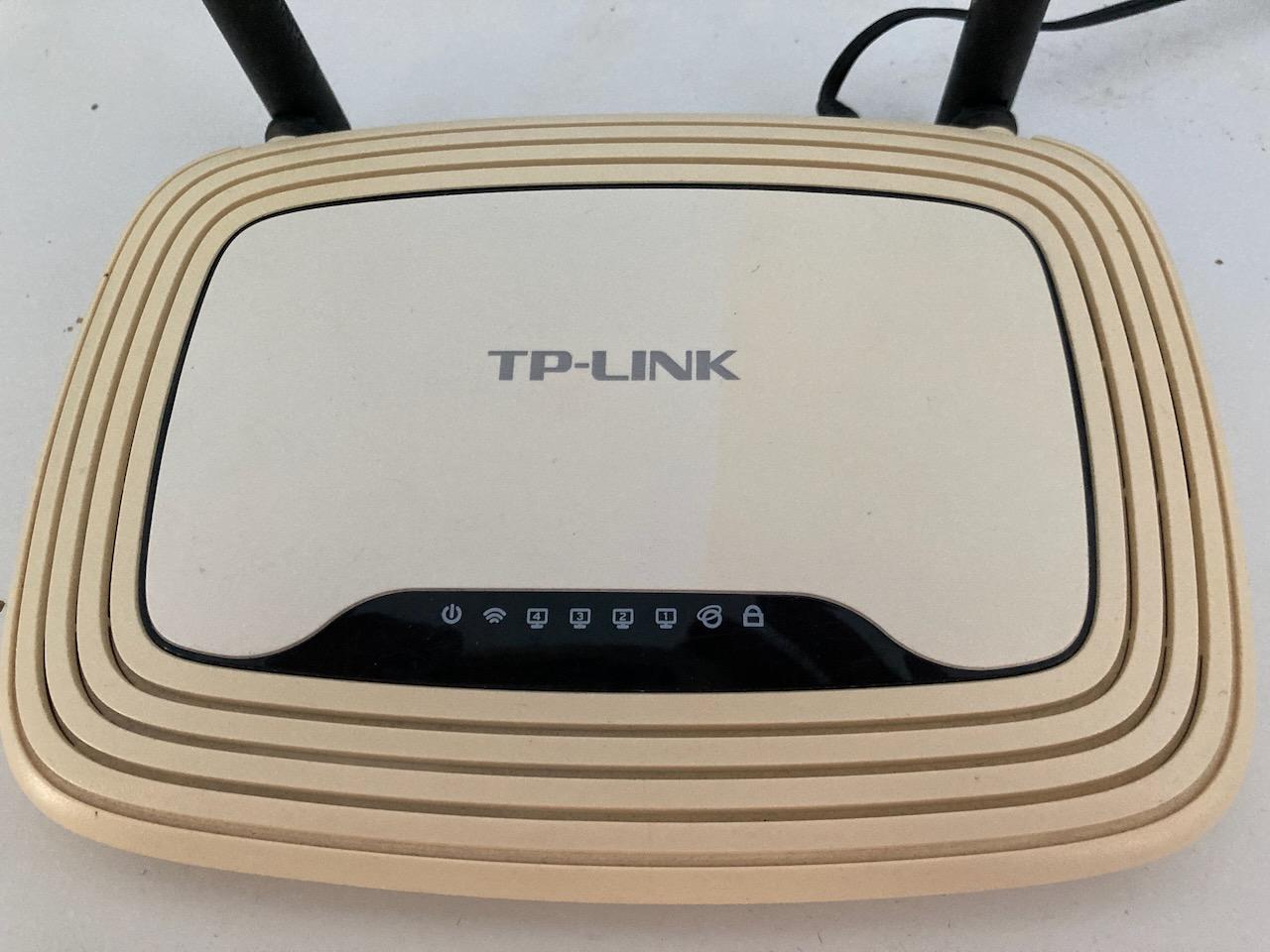 WiFi Router top.jpeg