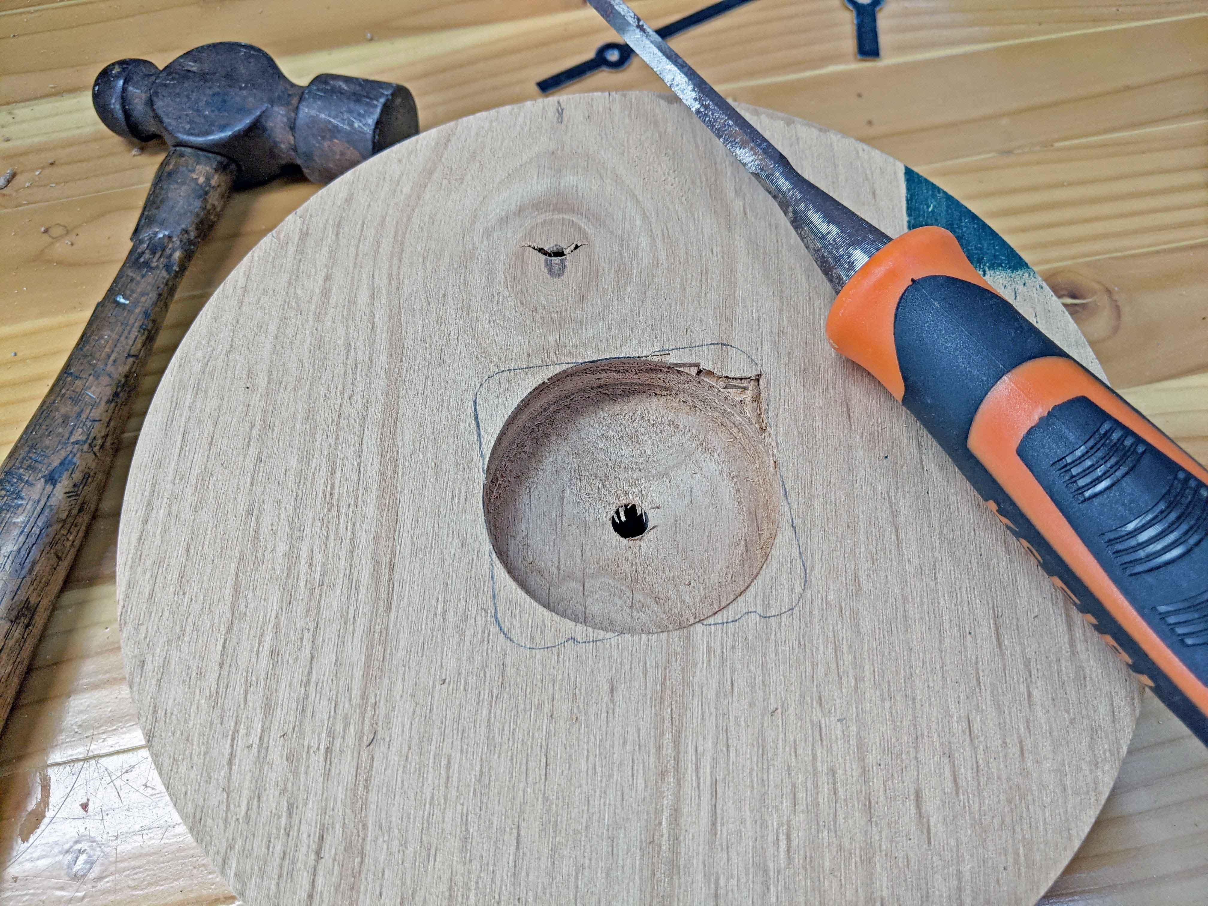 Woodturned-Clock---BackChisel.jpg