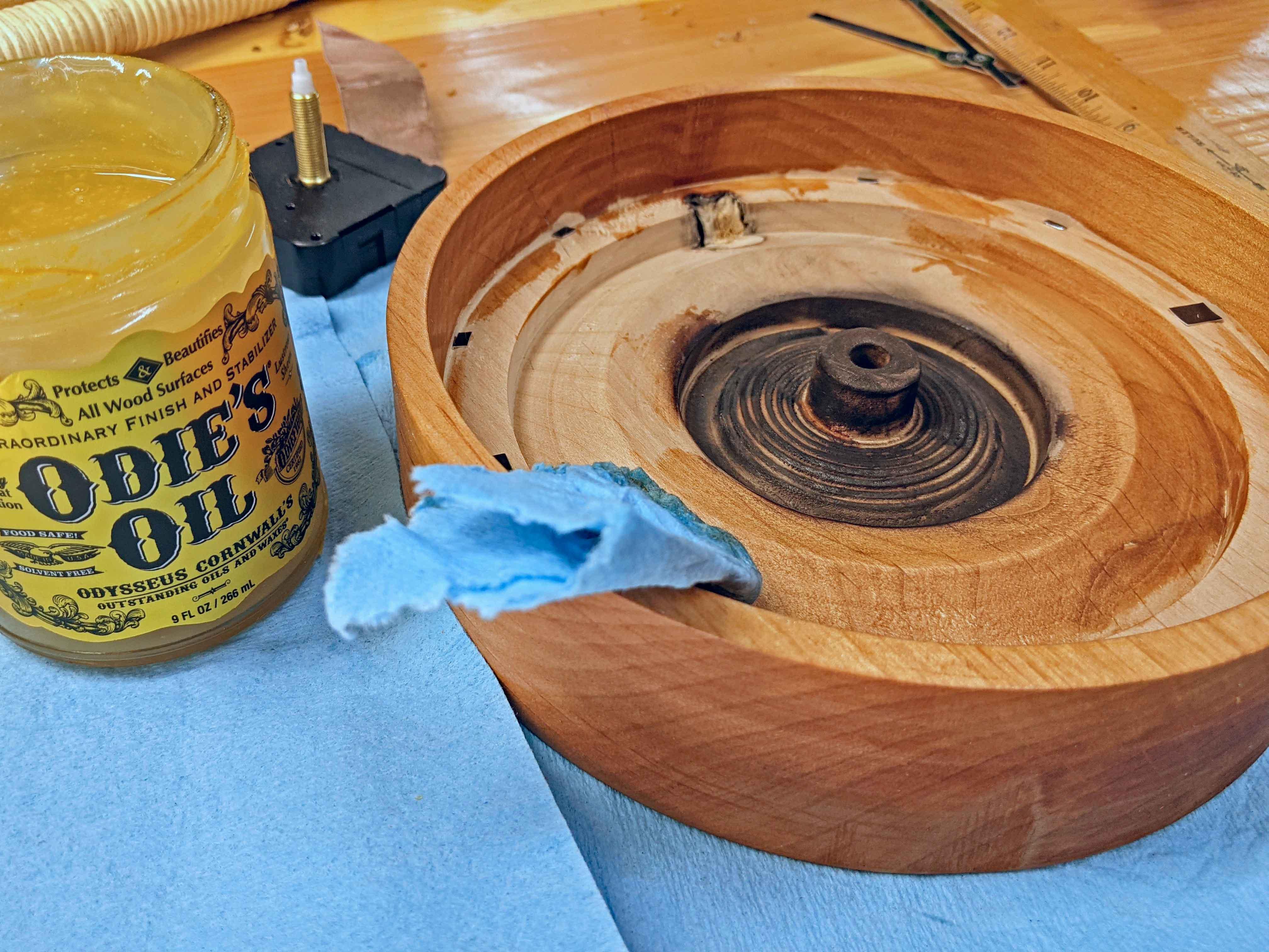 Woodturned-Clock---Finishing.jpg