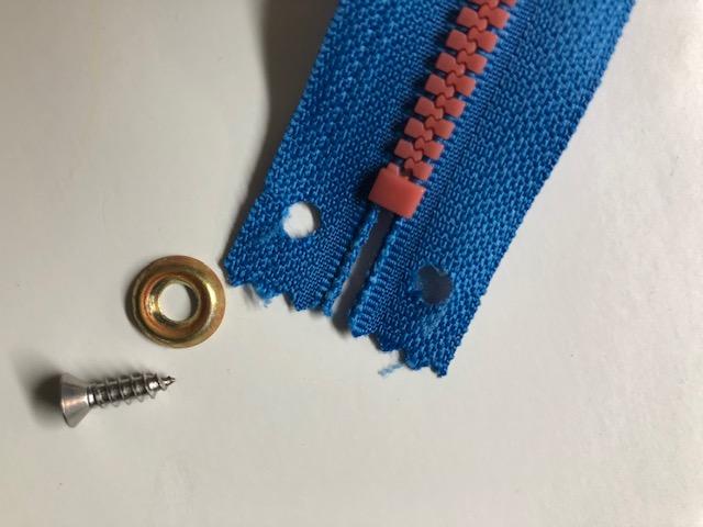 Zipper with screw.jpg