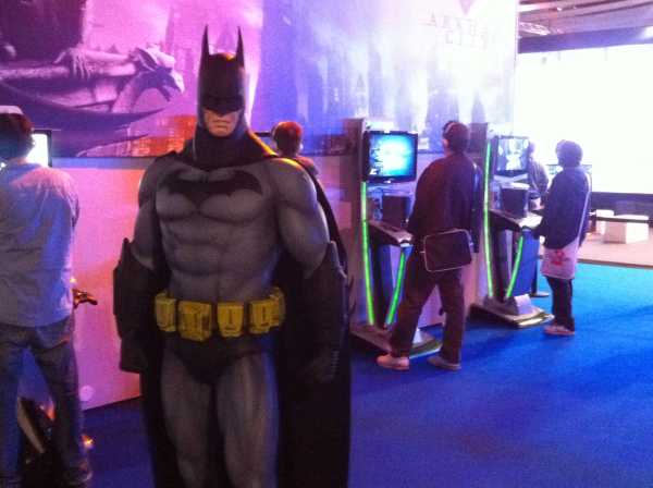 arkham-city-booth.jpg