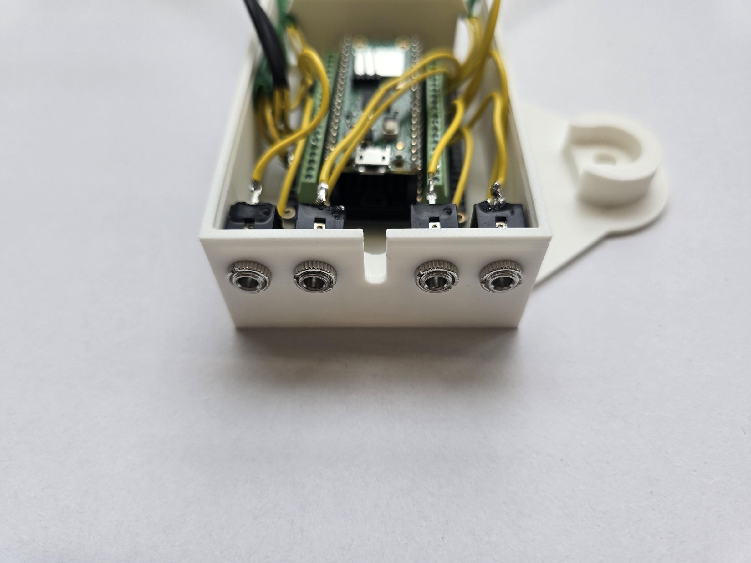 assemblebox2.jpg