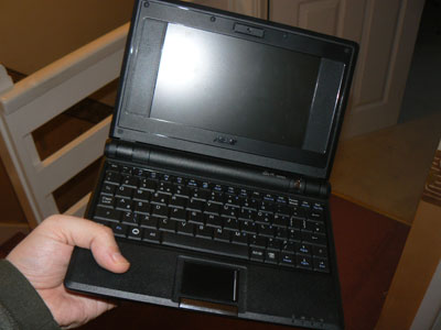 asus-eee-pc-review.JPG