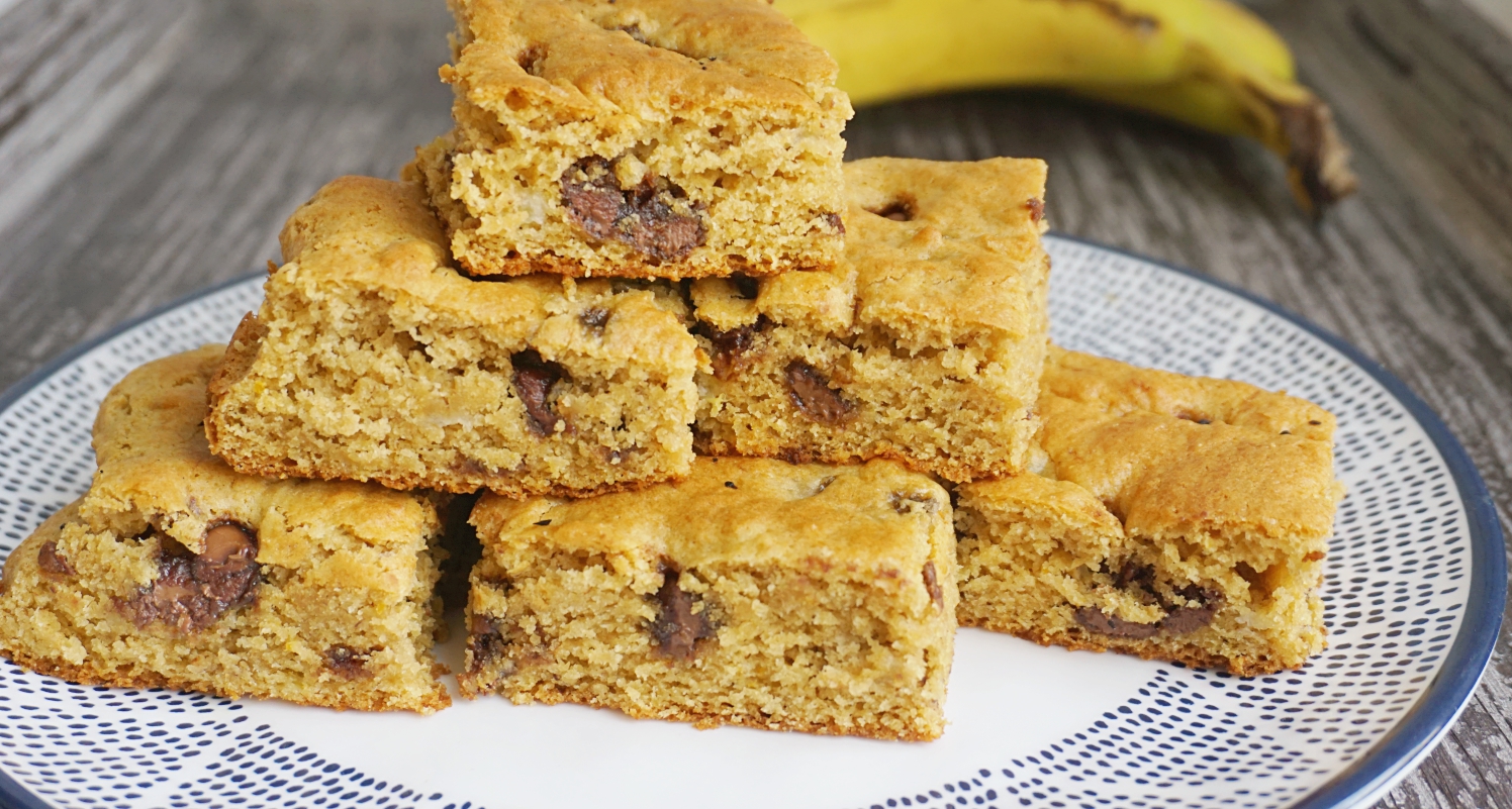 banana cookie barss.jpg