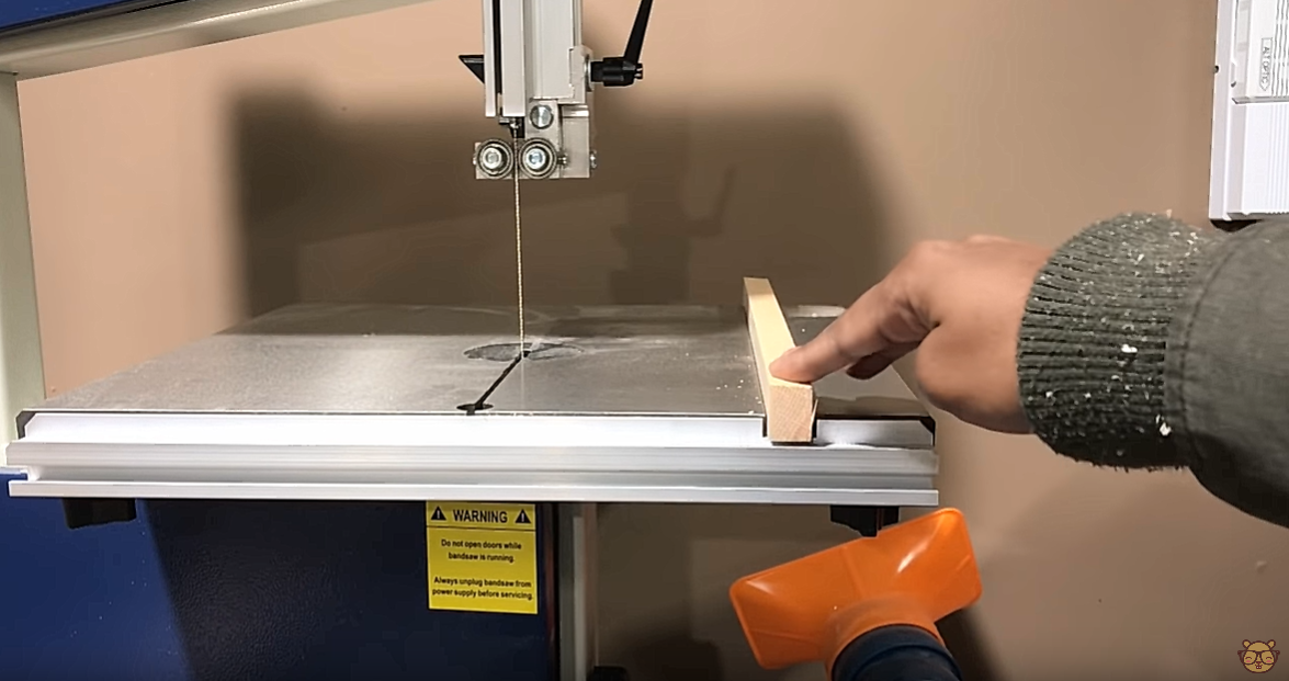 bandsaw-circle-cutting-jig (7).png