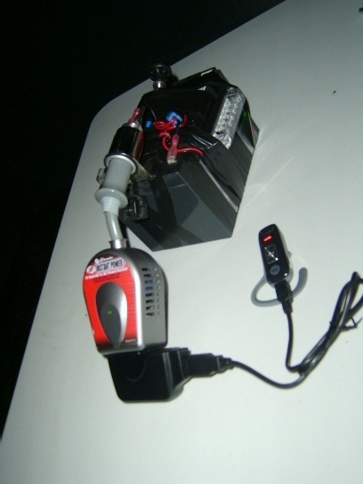 battery with 75w inverter -charging my Motorola BTHS.jpg