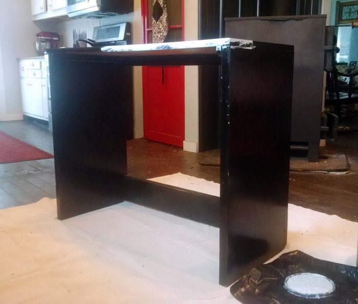 before-desk-makeover-after-700x594.jpg