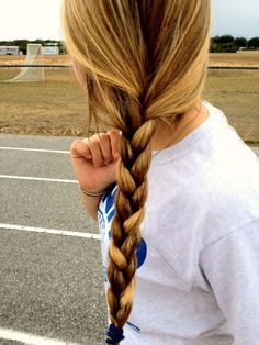 braid hair lady.jpg