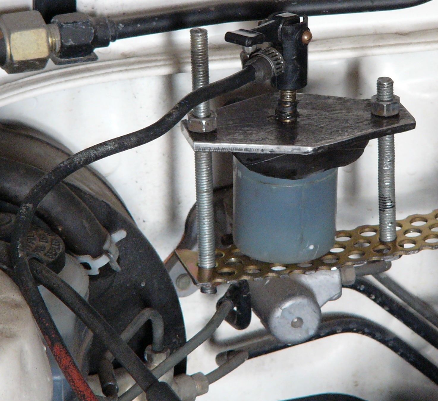 brake bleeder6.JPG