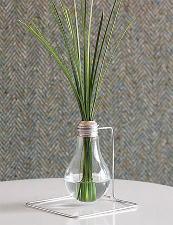 bulb-vase-350_rect540.jpg