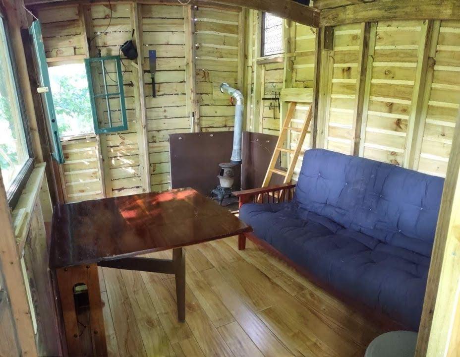 cabin_2206_03.jpg