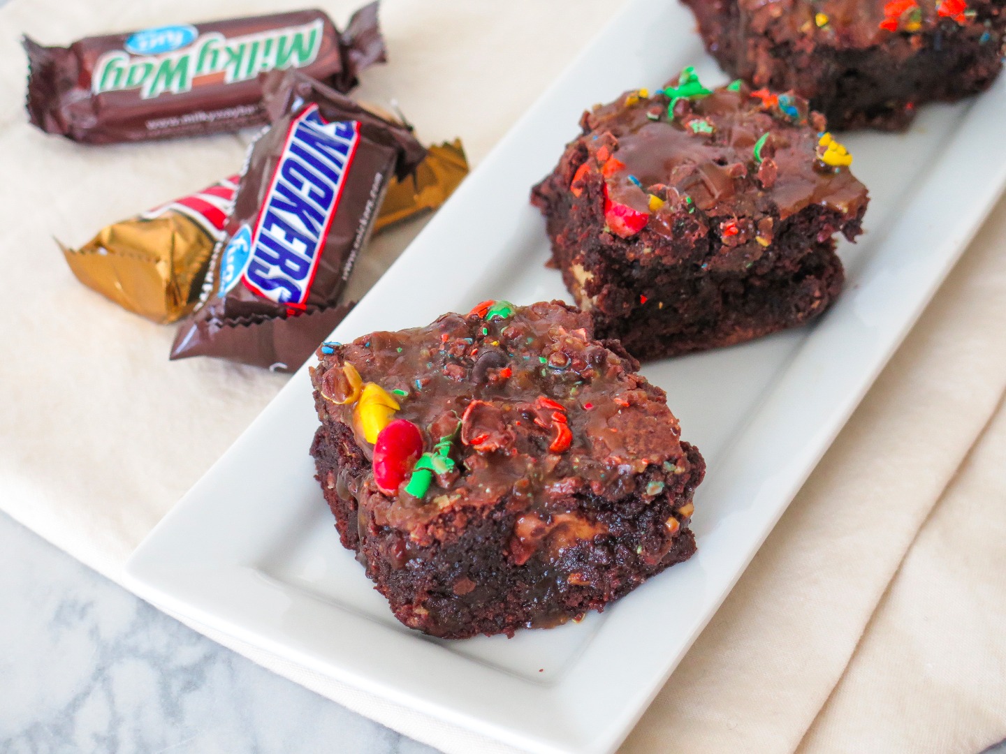 candy bar brownies-16.jpg