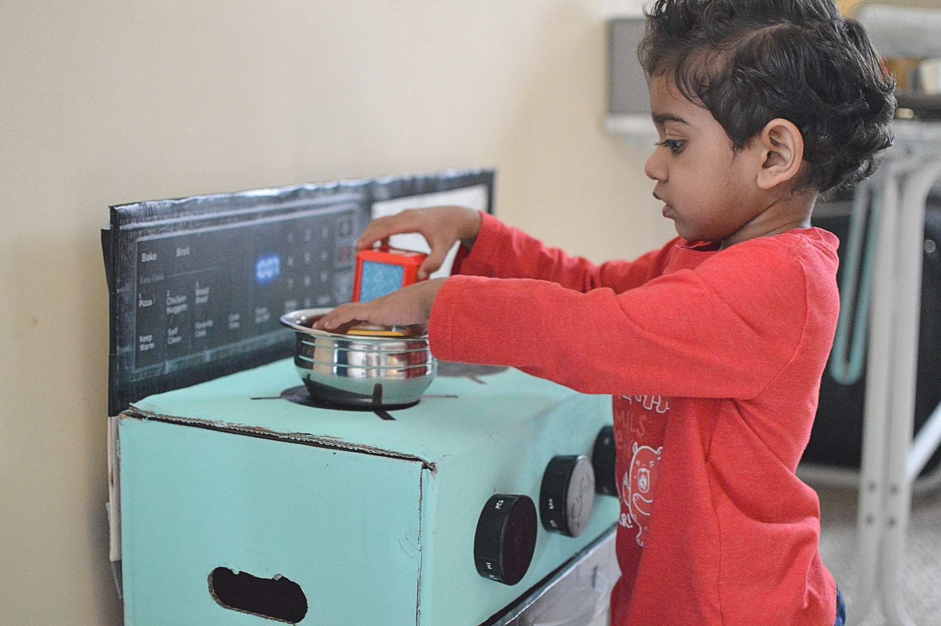 cardboard kitchen how to make.jpg