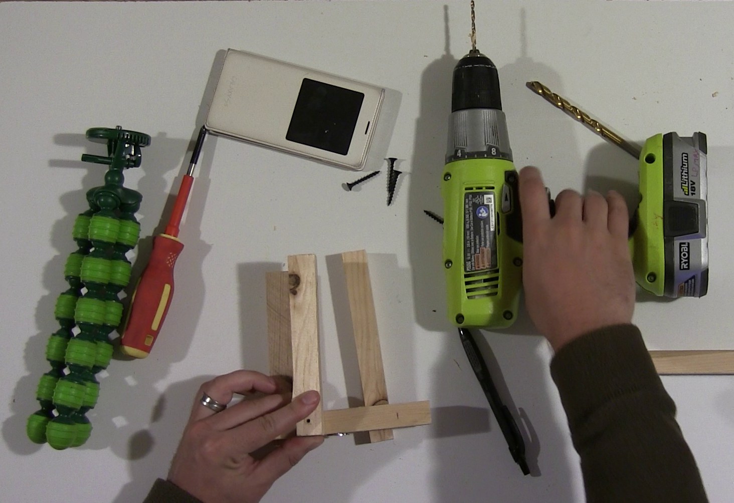 cellphone tripod mount- drill.png