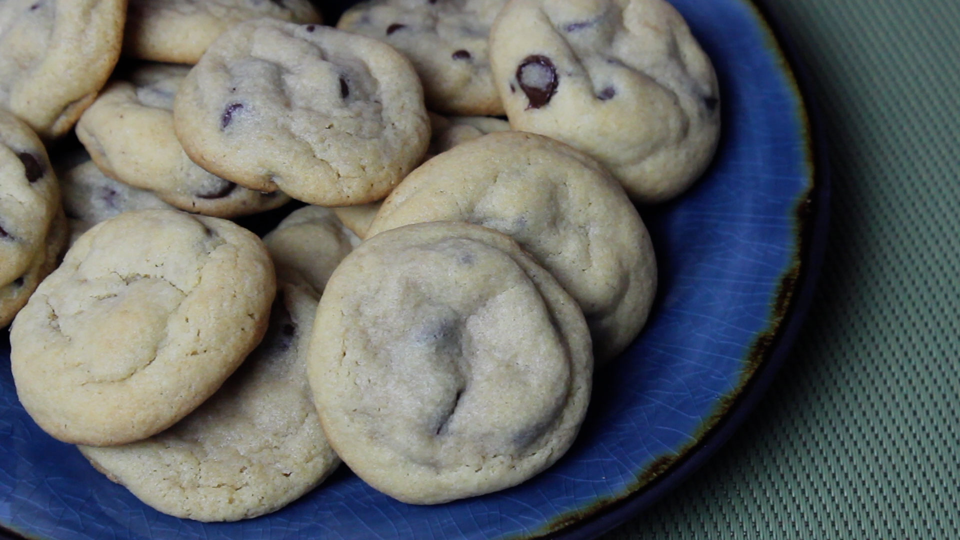 chocolate chip pudding cookies 1.png