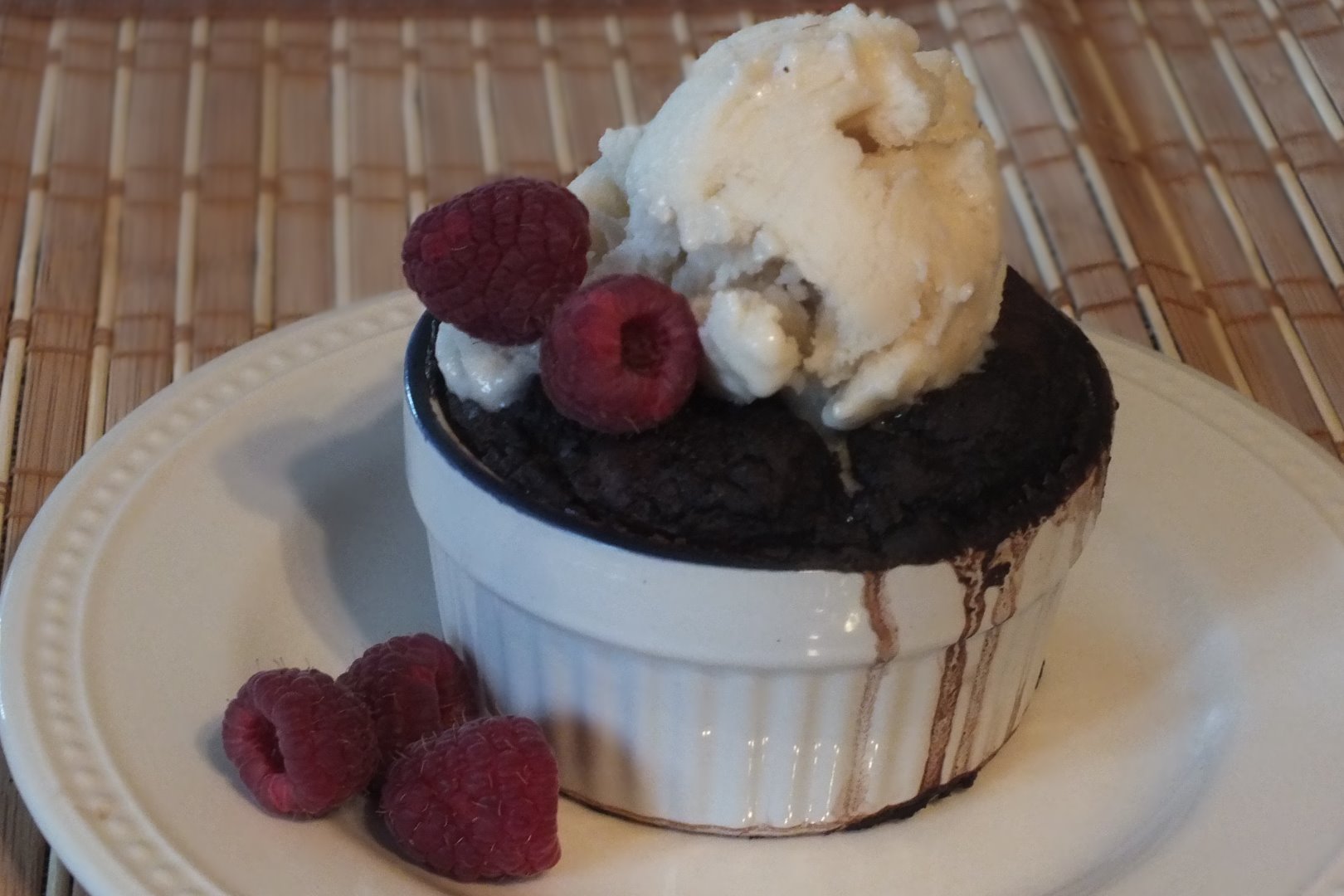 chocolate pudding cake 002.JPG