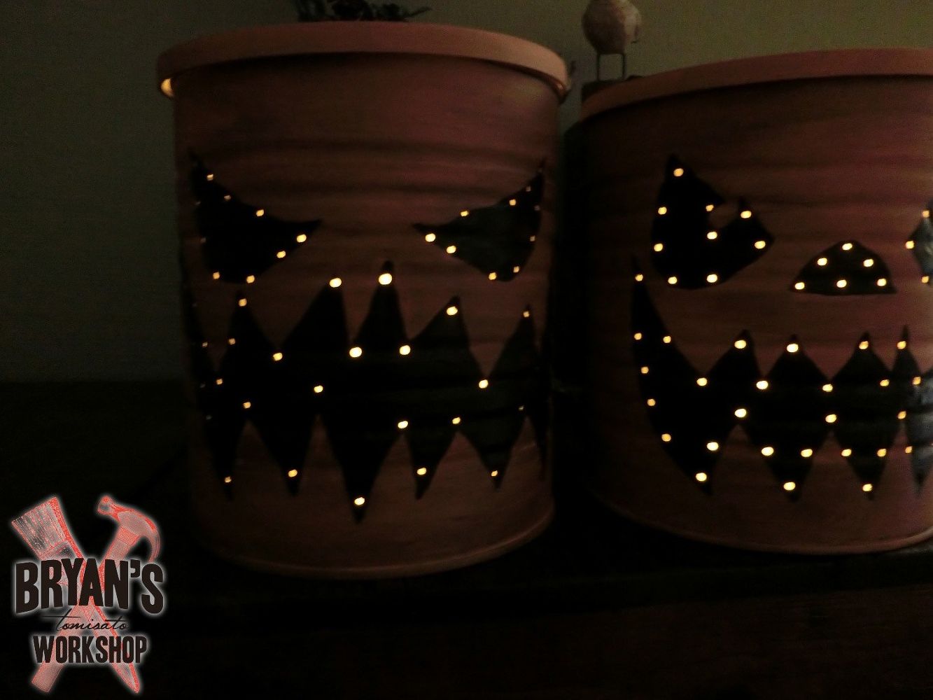 coffee-can-jack-o-lanterns-with-lights--crafts-halloween-decorations-how-to-7.jpg