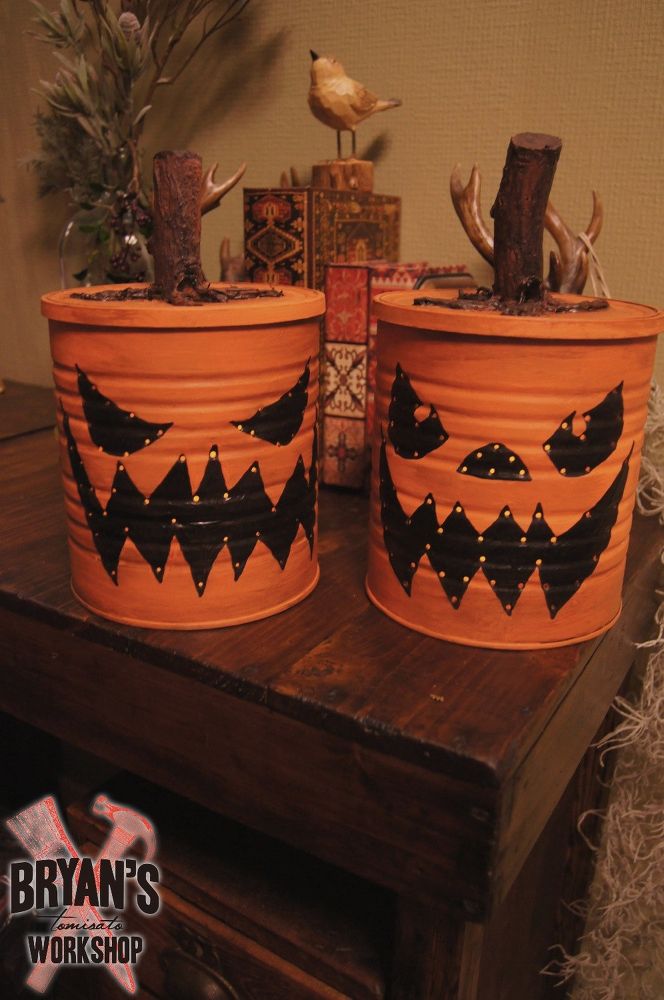 coffee-can-jack-o-lanterns-with-lights--crafts-halloween-decorations-how-to-9.jpg