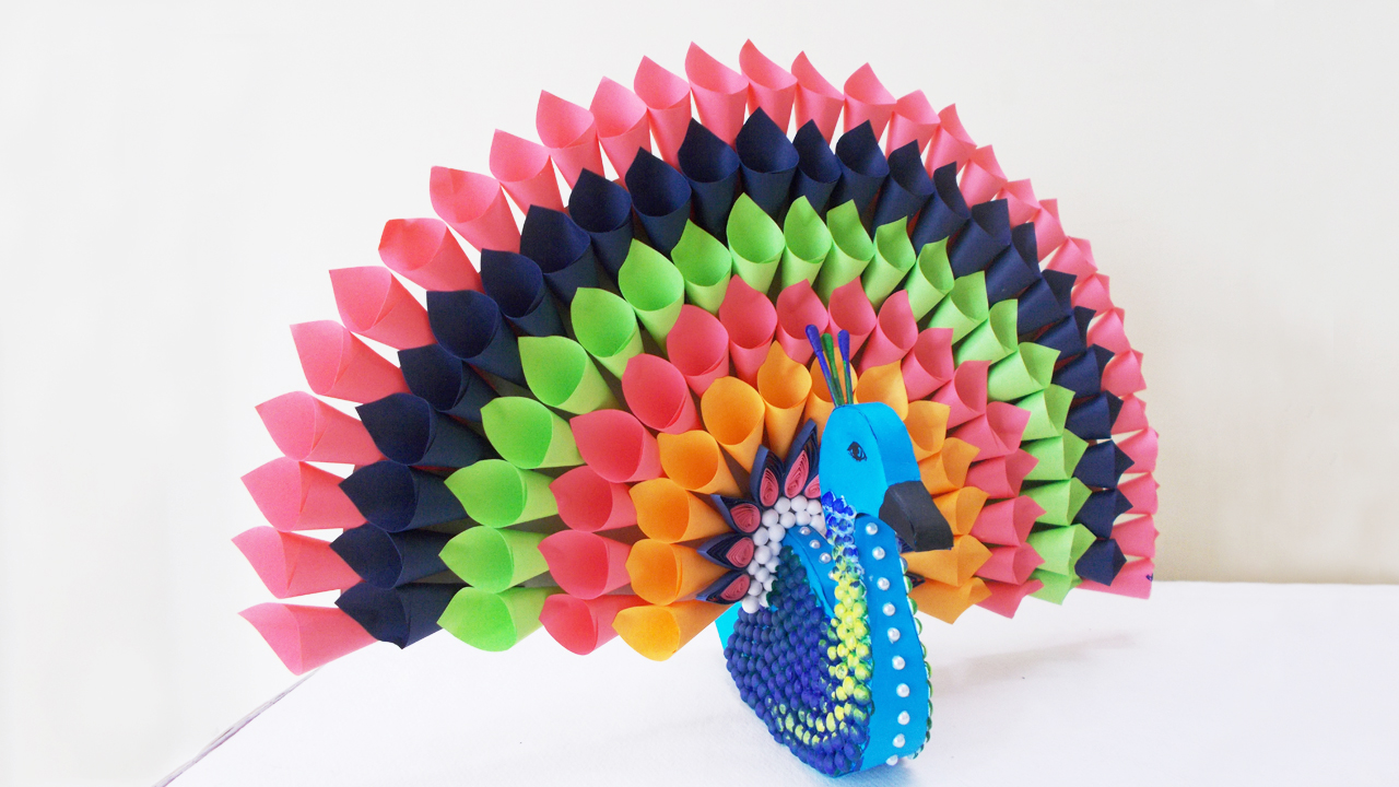colorful-paper-peacock-craft-decor.jpg