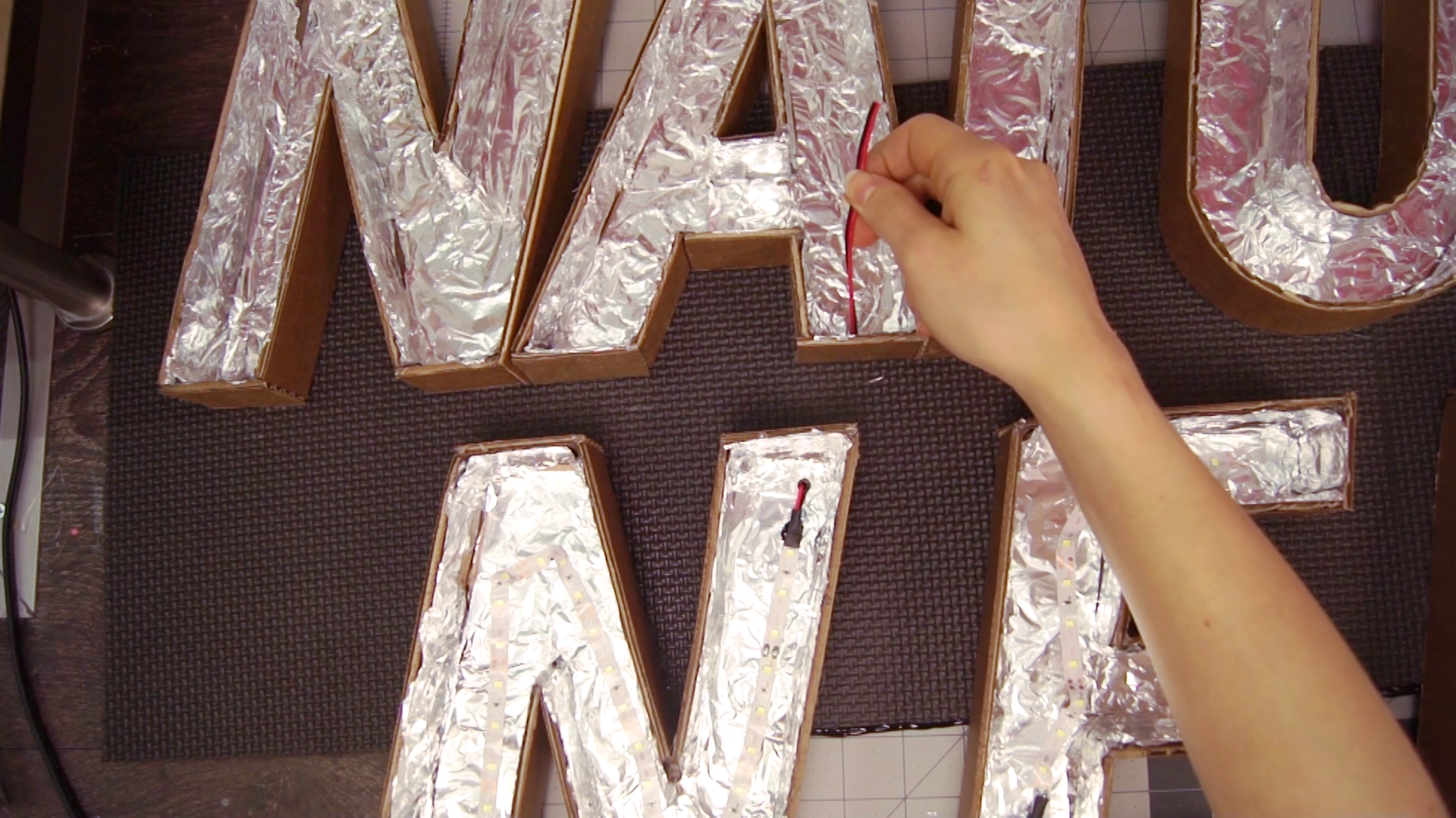 comic-book-superhero-wall-sign-led-light-decoration-nerdy-2017-06-21-13h49m11s252.png