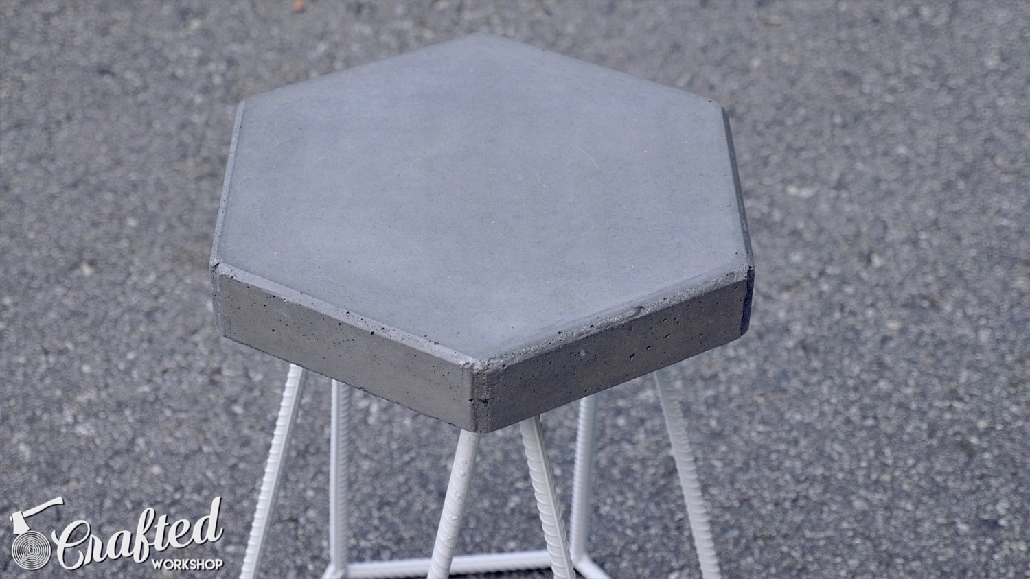 concrete end table - 1 (1).jpg