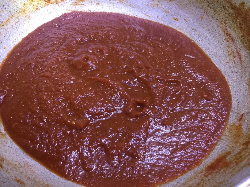 cooked pizza sauce.jpg