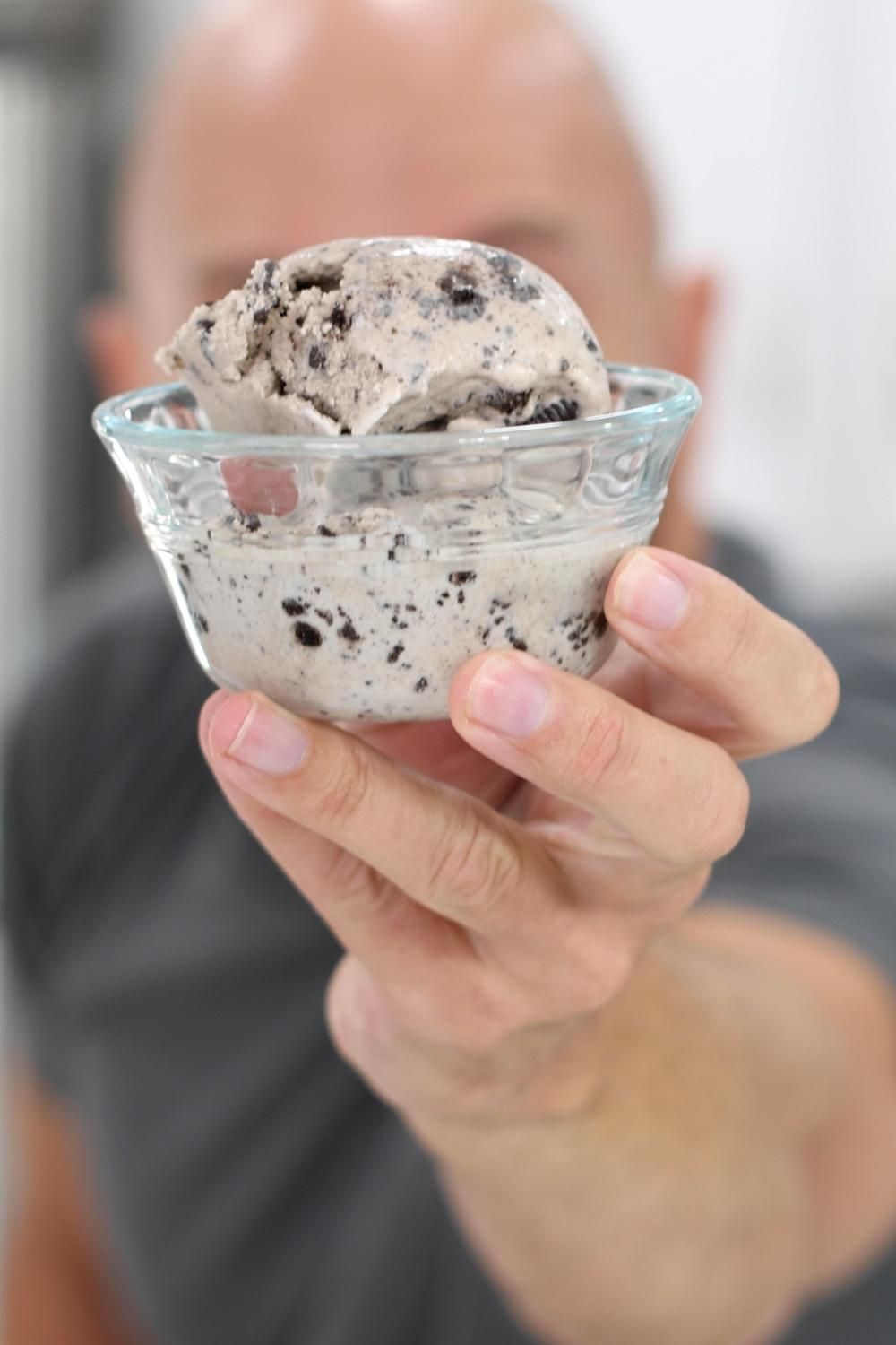 cookies and cream ice cream long.jpg