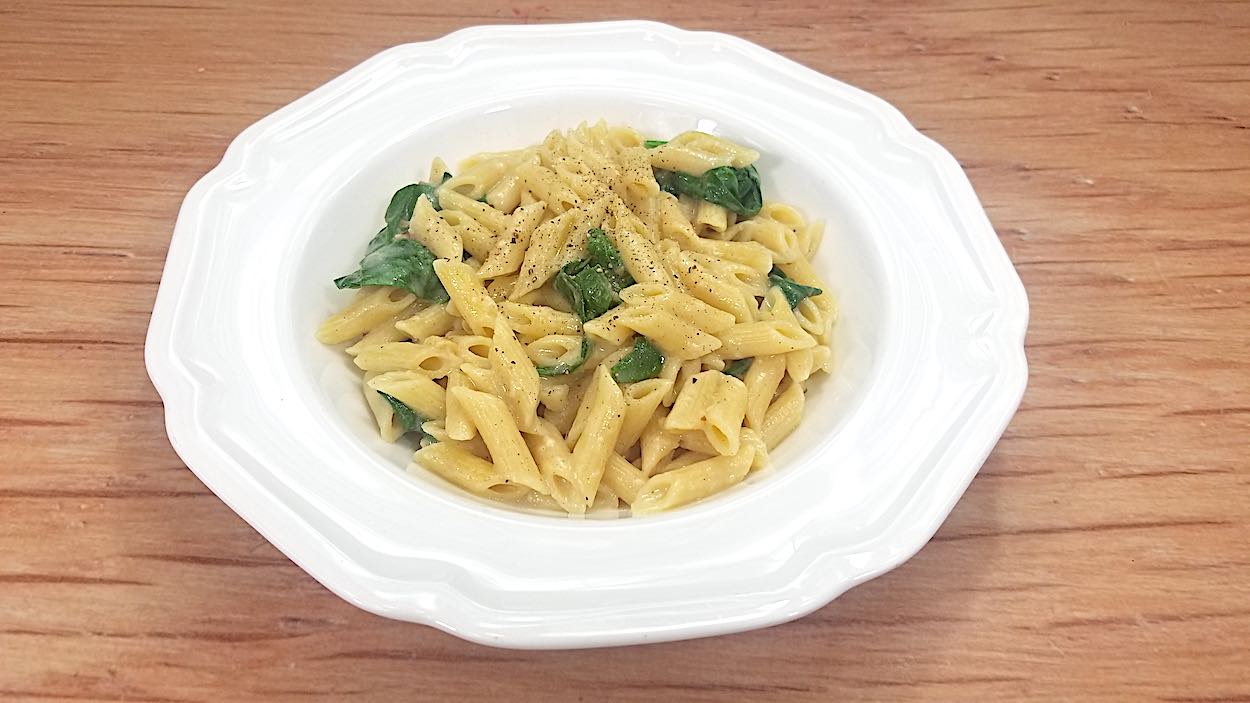 creamy-garlic-spinach-penne.jpg