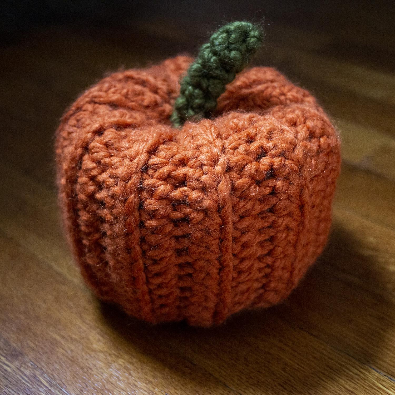 crochet_pumpkin.jpg