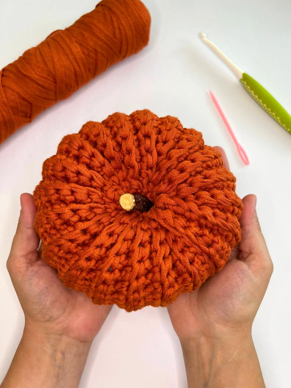 crochet_pumpkin_pattern.jpg