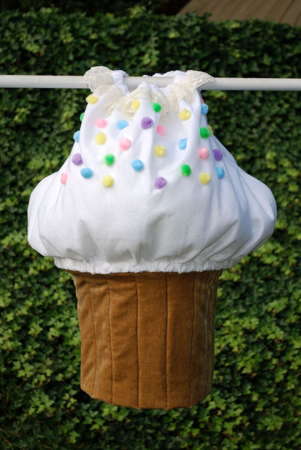 cupcakecostume1.jpg