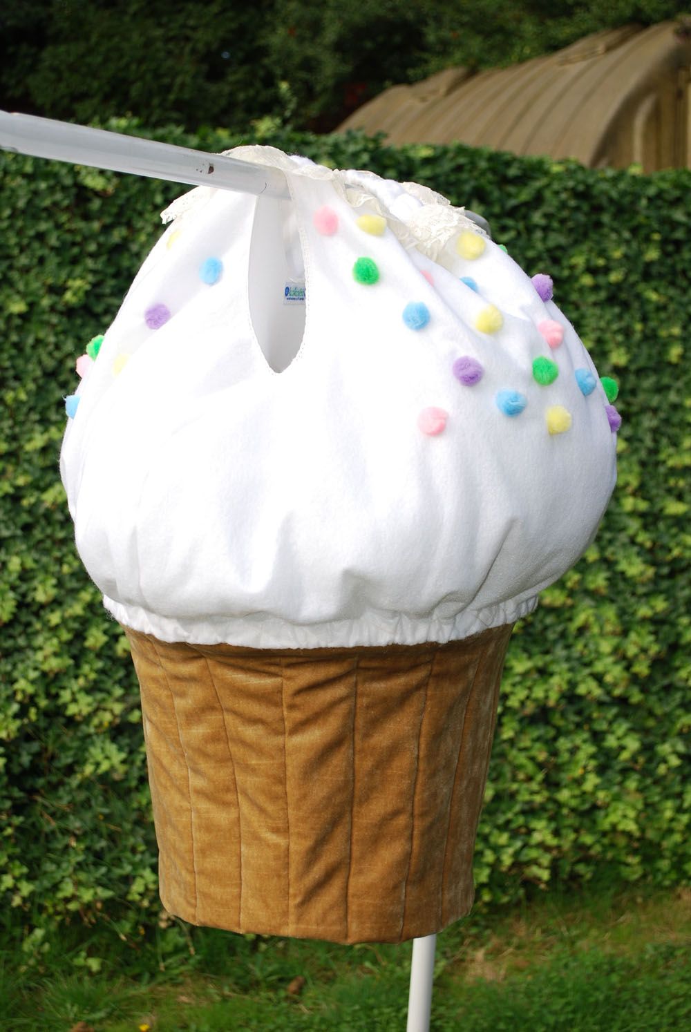 cupcakecostume2.jpg
