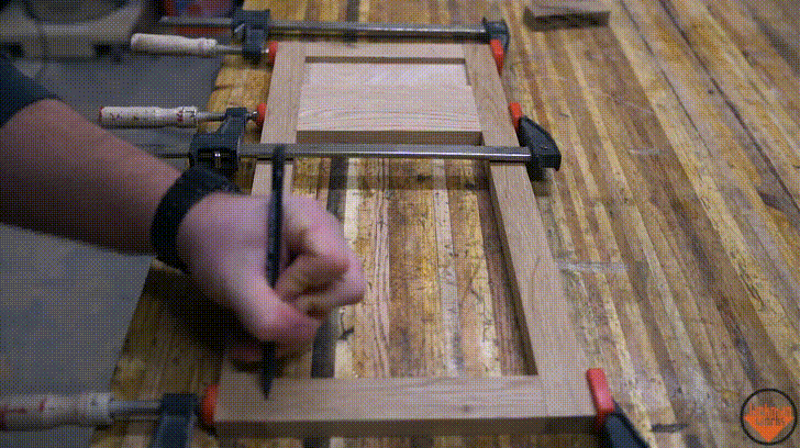 custom media table 16 GIF.gif