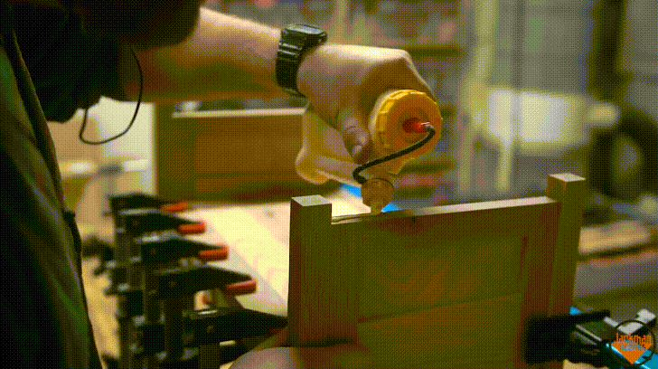 custom media table 26 GIF.gif