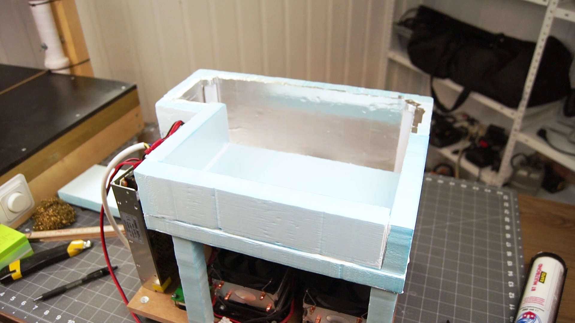 desktop-camping-van-mini-fridge-cooler-freezer-refrigerator-diy-2017-07-31-19h23m04s218.png