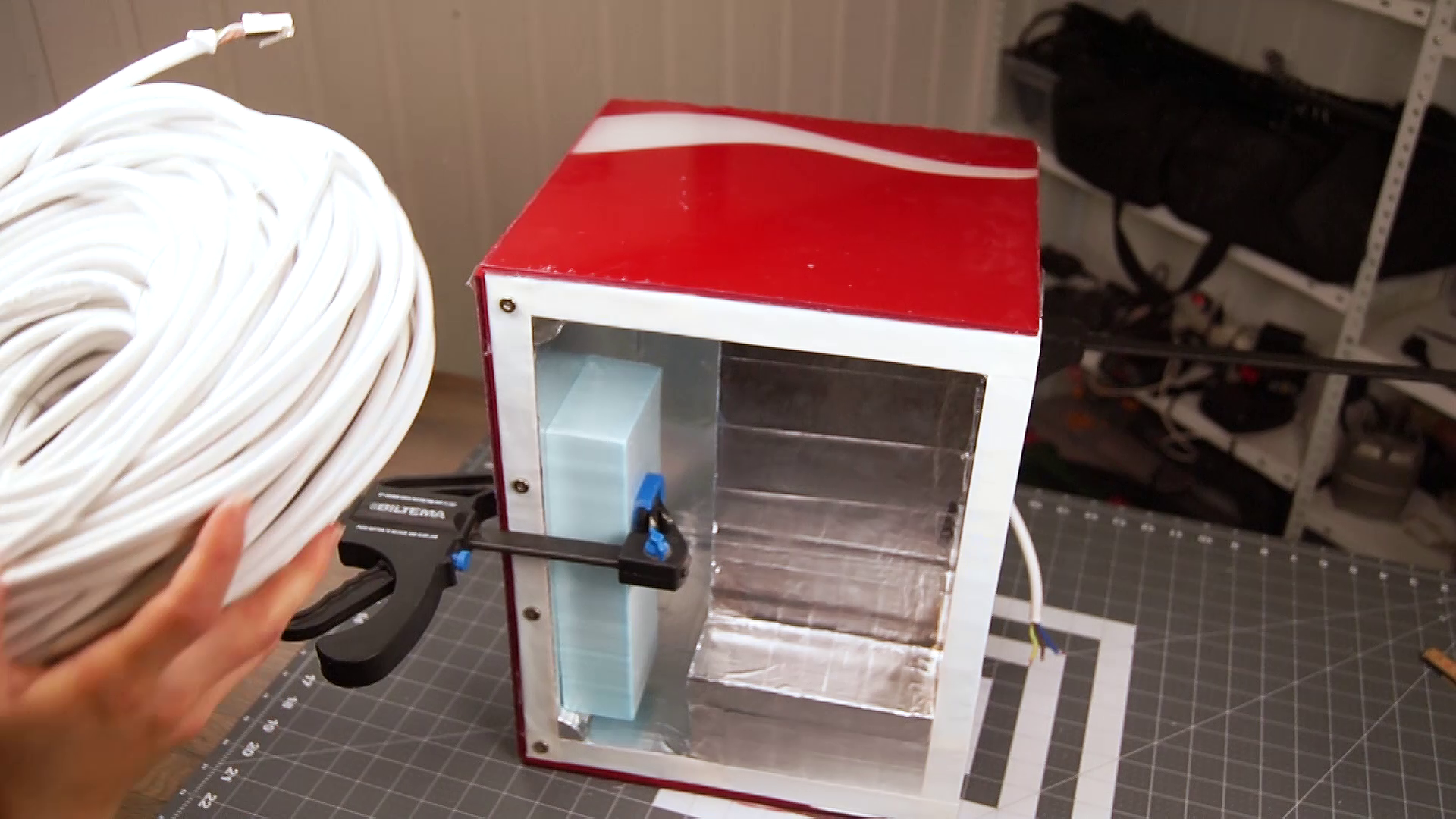 desktop-camping-van-mini-fridge-cooler-freezer-refrigerator-diy-2017-07-31-19h32m19s133.png