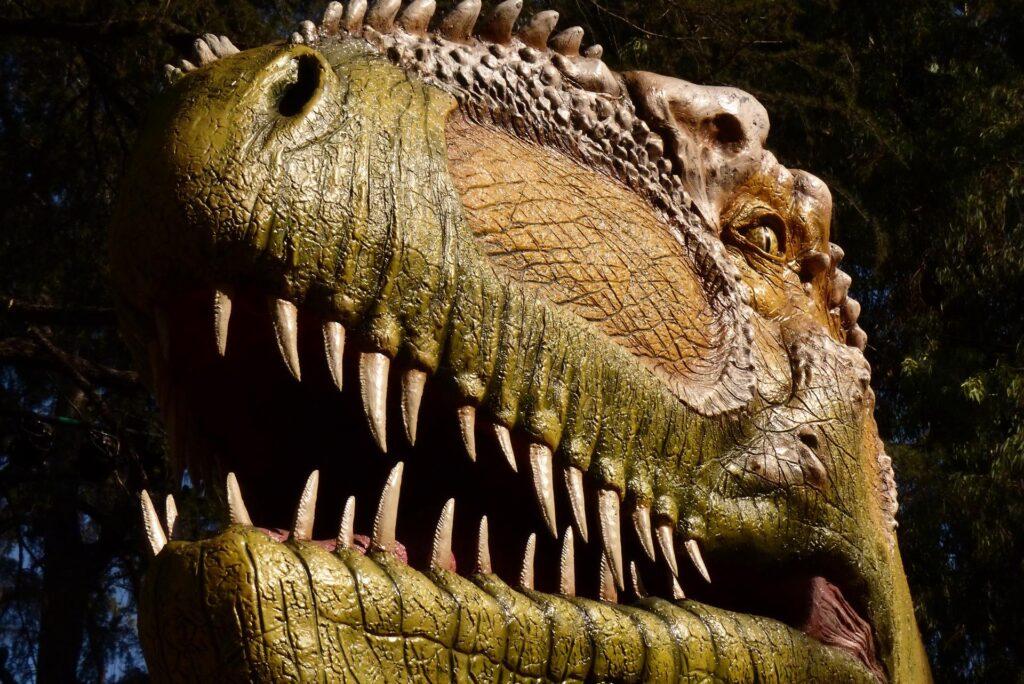 dinosaur-face-g8d237b380_1920-1024x684.jpg