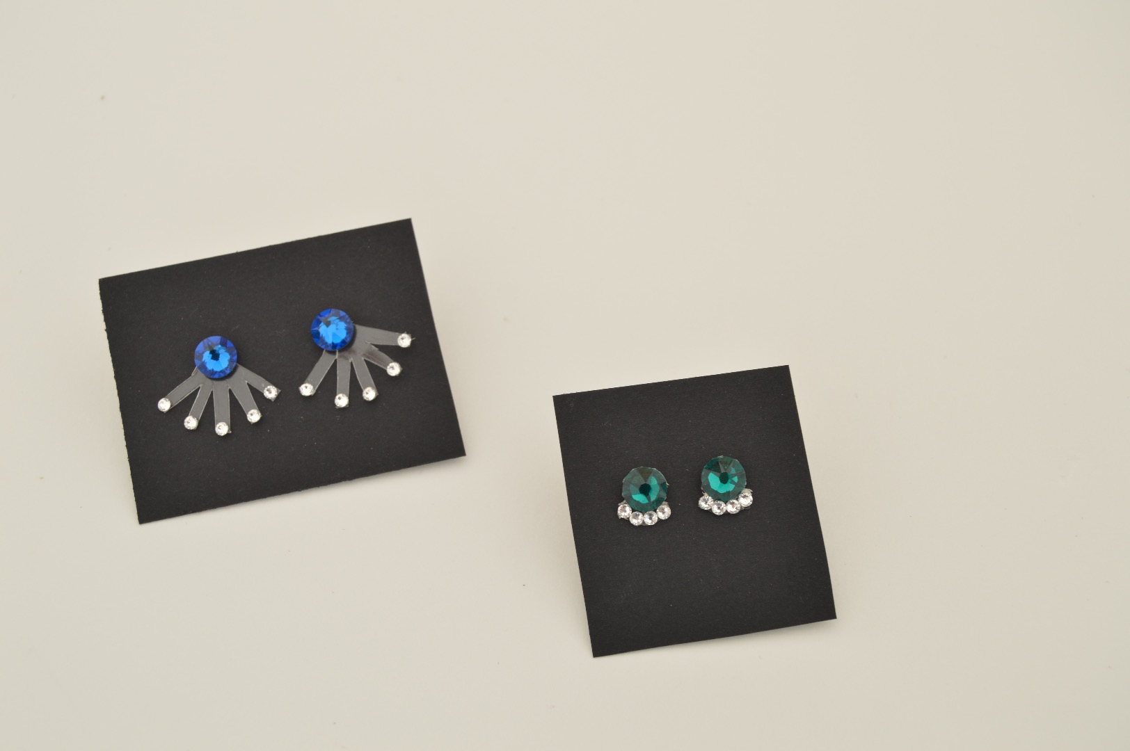 diy swarovski crystal stud earrings.JPG